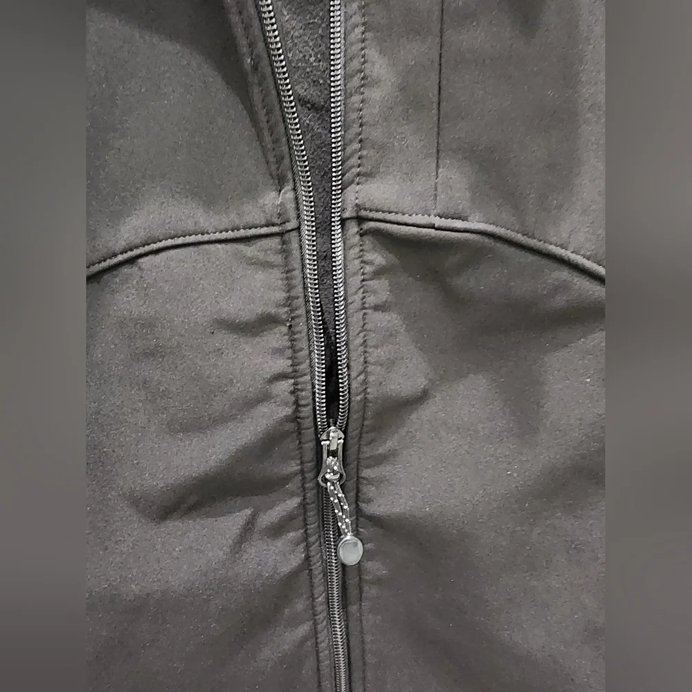 Black‎ Diamond jacket, size small, black